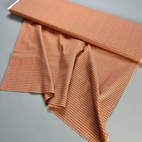 Preview: Baumwolle Webware ST10066 unelastisch- orange mit anthrazitfarbenem kleinen Strich- & Punktemuster